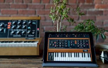 Minimoog Model D - klasyka trafia do iPada 