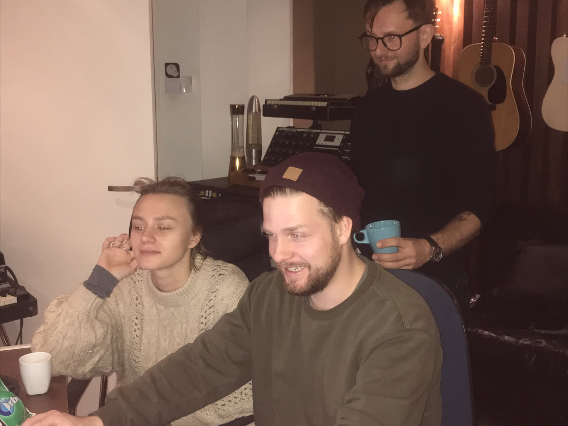 Rosalie. - Każdy wokalista to aktor