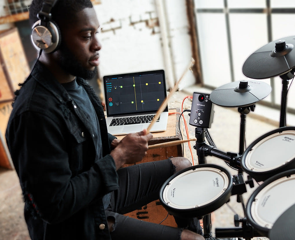 TD-1DMK V-Drums, AX-Edge Keytar, Juno-DS76 - nowości od Rolanda