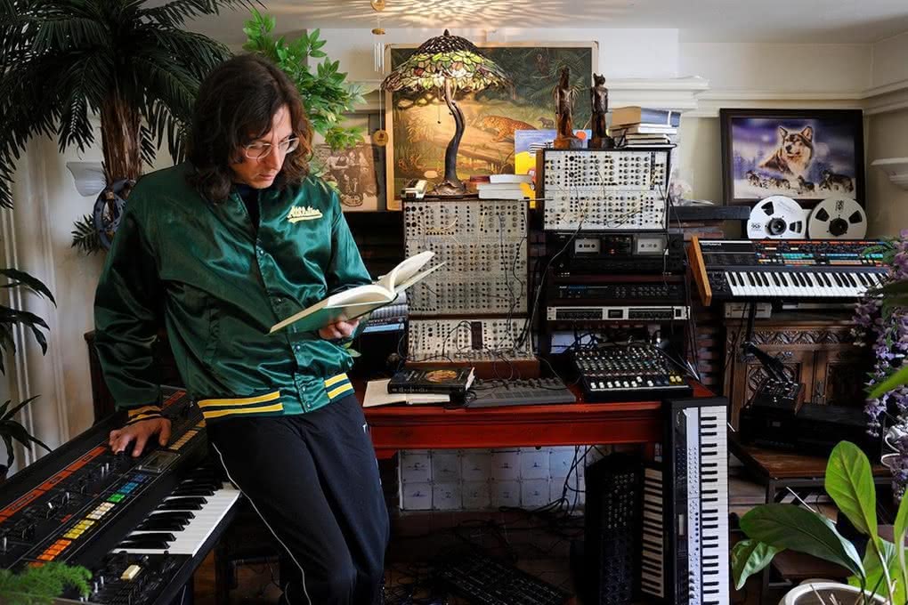 Legowelt znowu dzieli się swoimi samplami