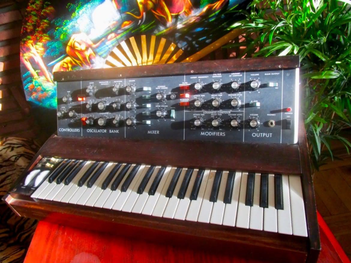 Legowelt znowu dzieli się swoimi samplami