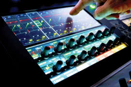 Aktualizacja konsolet Soundcraft serii Vix00 i Vix000 