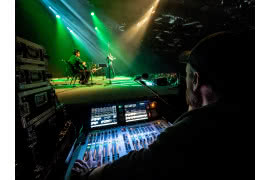 Soundcraft Vi1000 i... Marcin „Bazyl" Zawadzki