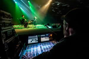 Soundcraft Vi1000 i... Marcin „Bazyl" Zawadzki
