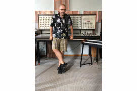 Maciej Polak z EMS Synthi 100
