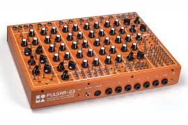Pulsar-23 - maszyna perkusyjna/syntezator modularny