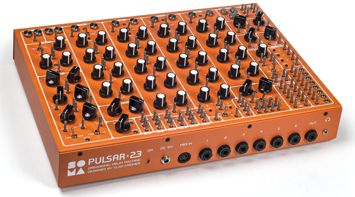 Pulsar-23 - maszyna perkusyjna/syntezator modularny