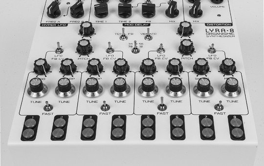 Lyra 8 - syntezator analogowy