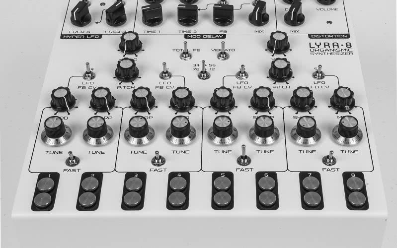 Lyra 8 - syntezator analogowy