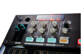 Korg Volca FM syntezator