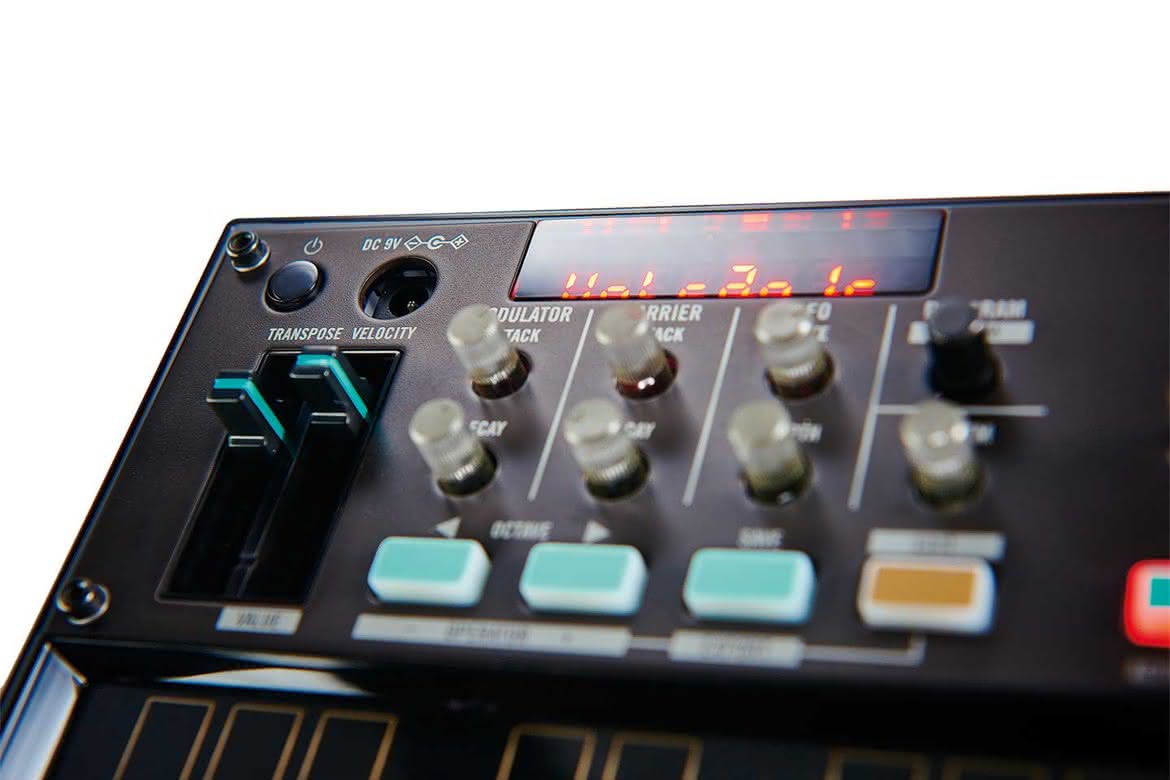 Korg Volca FM syntezator