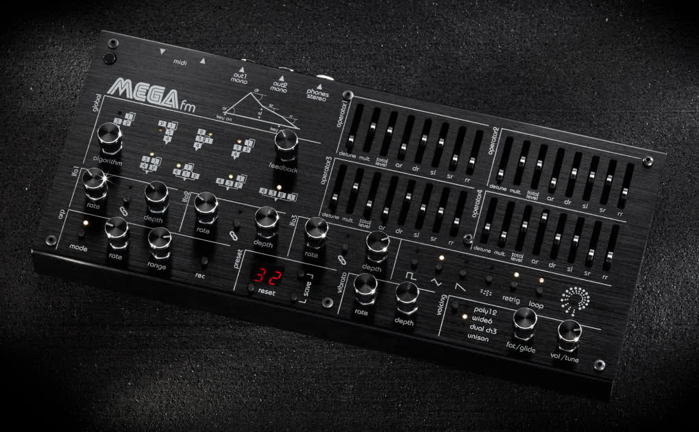 MEGAfm - syntezator FM oparty na chipach z retro konsol 