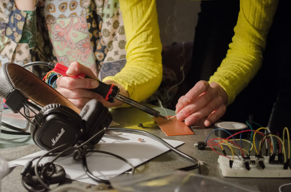 Warsztaty Oramics Sound Lab: how to synth?