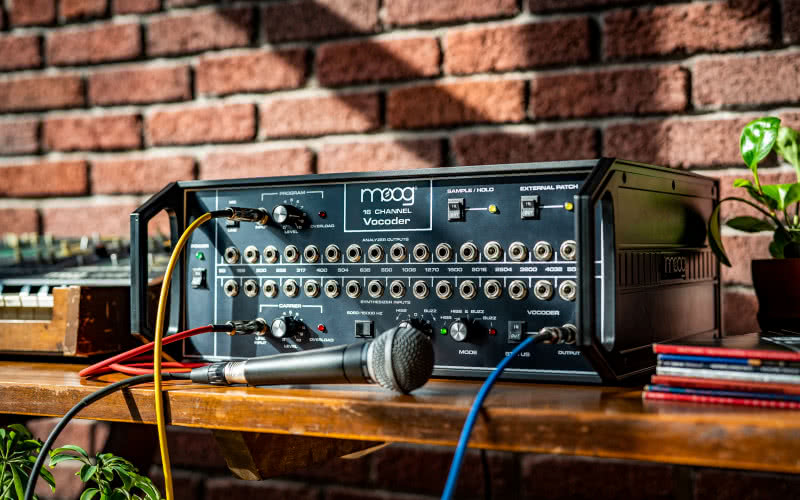 Vocoder - 16-kanałowy analogowy wokoder