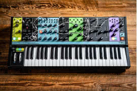 Matriarch - analogowy syntezator półmodularny