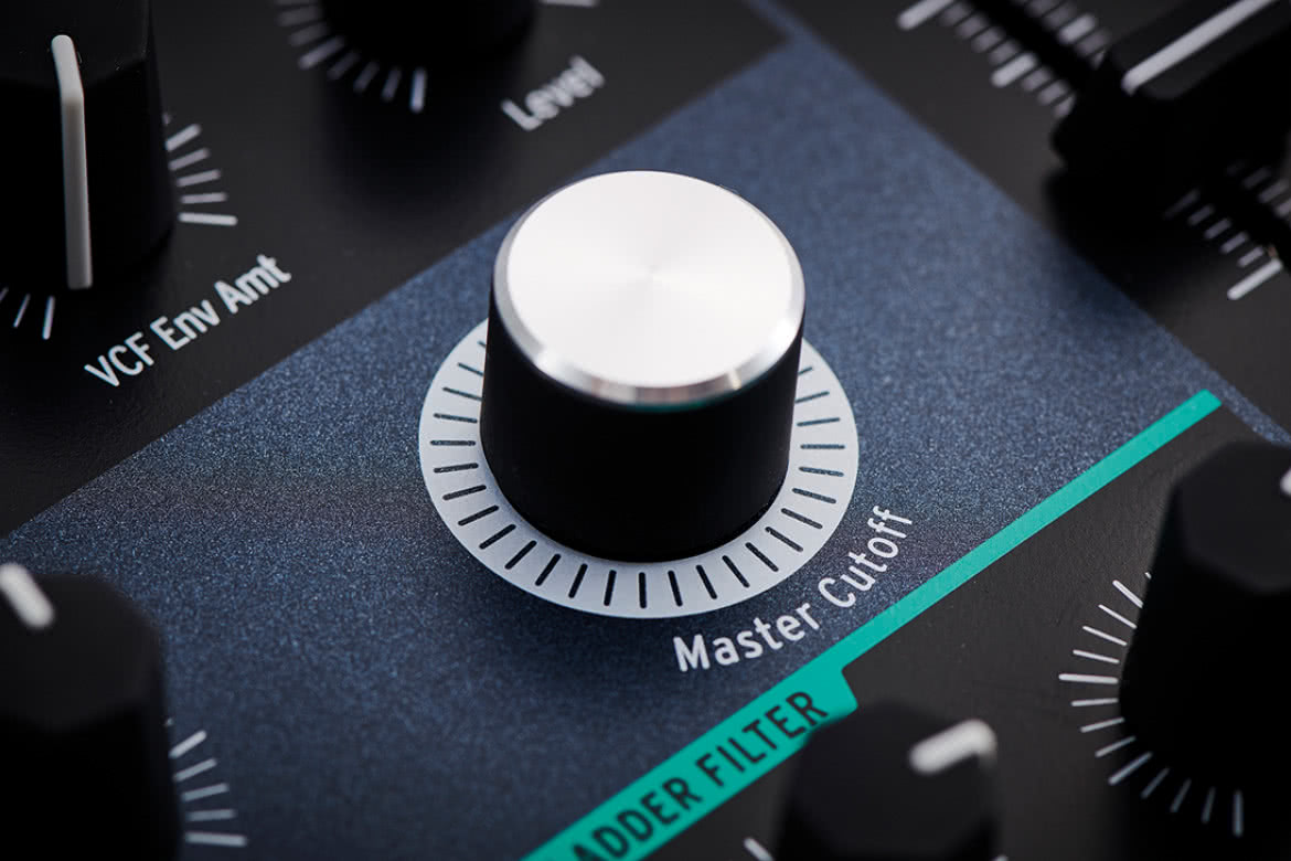PolyBrute - 6-głosowy syntezator analogowy