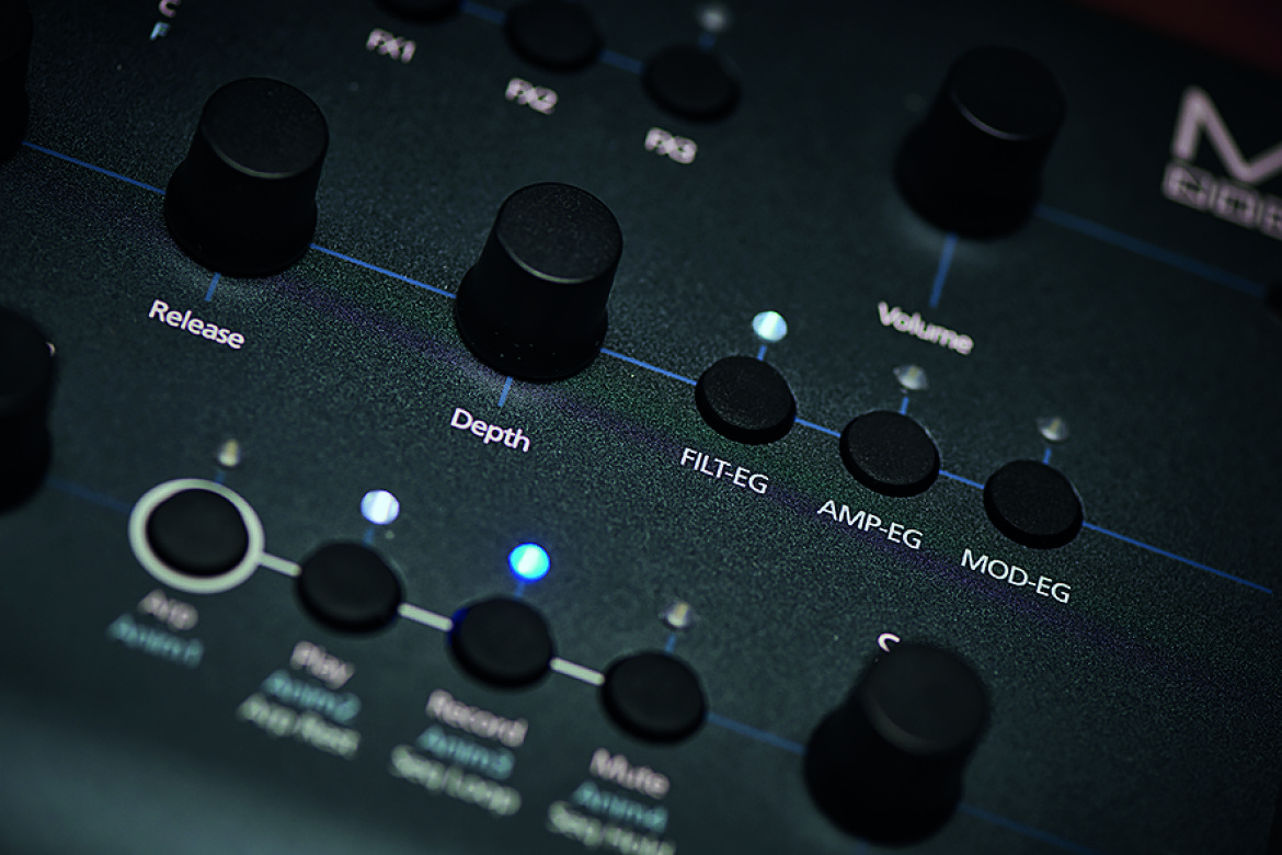 Argon 8 - syntezator