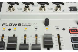 Flow 8 - interfejs audio i cyfrowy mikser