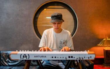 Arturia AstroLab – V Collection X gratis 