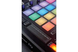 DJ Toraiz SP-16