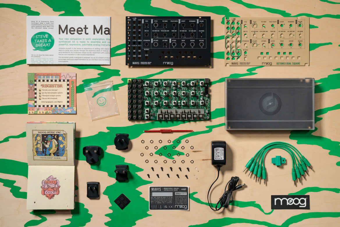 Moog Mavis - semi-modularny syntezator do złożenia