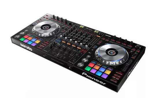 DDJ-SZ - kontroler do Serato i mikser didżejski