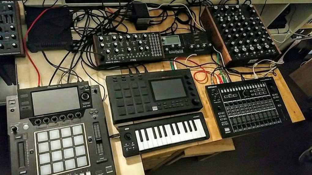 Czym charakteryzuje się "maszynkowy" workflow?