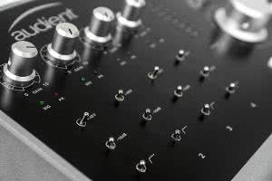 iD44 - interfejs audio