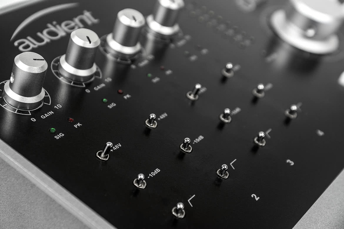 iD44 - interfejs audio