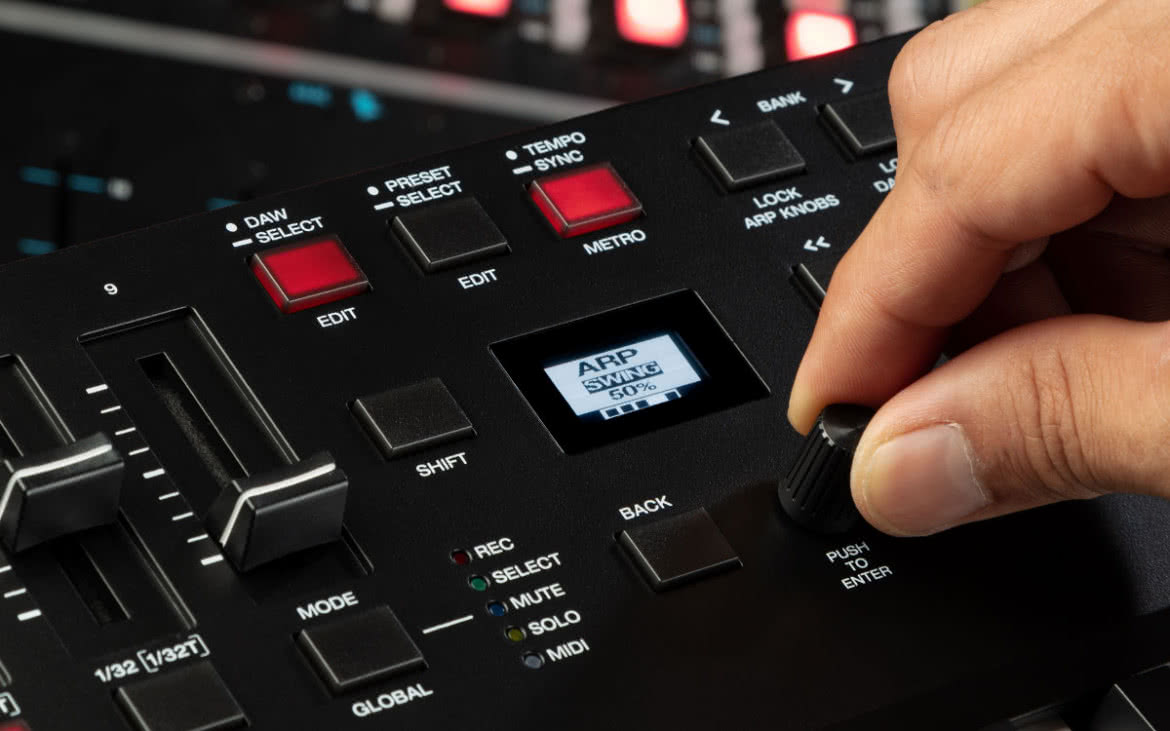 Oxygen Pro 61 - klawiatura sterująca MIDI