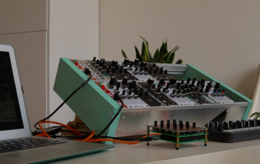 Midilar - kontroler MIDI do VCV Rack 