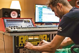 Kwazar - Gagarin Studio