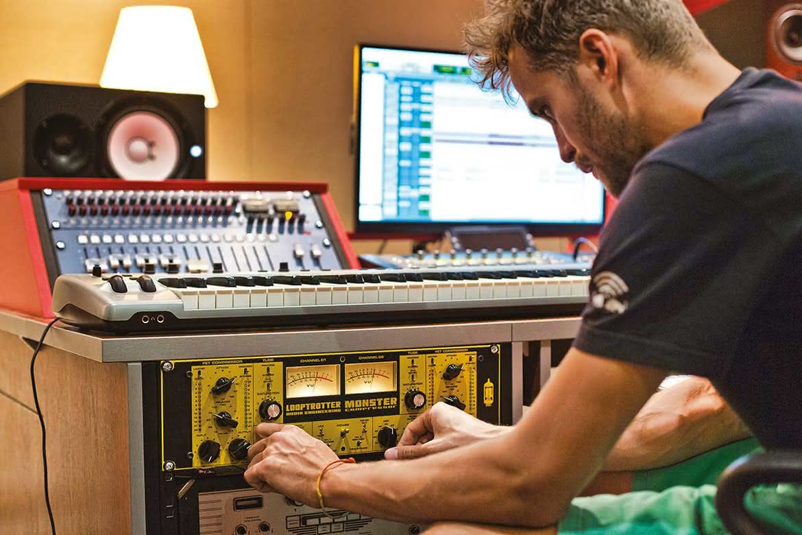 Kwazar - Gagarin Studio