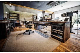 Spitfire Audio z bliska