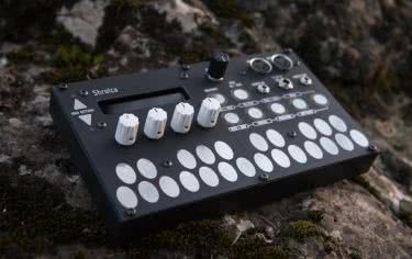 Shruthi + Volca = Shrolca 