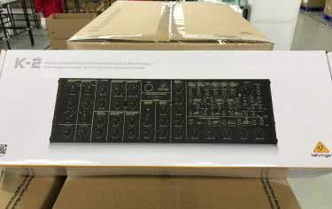 Behringer K-2. Semi-modularny klon Korga MS-20 