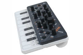 Skulpt Synthesizer - syntezator