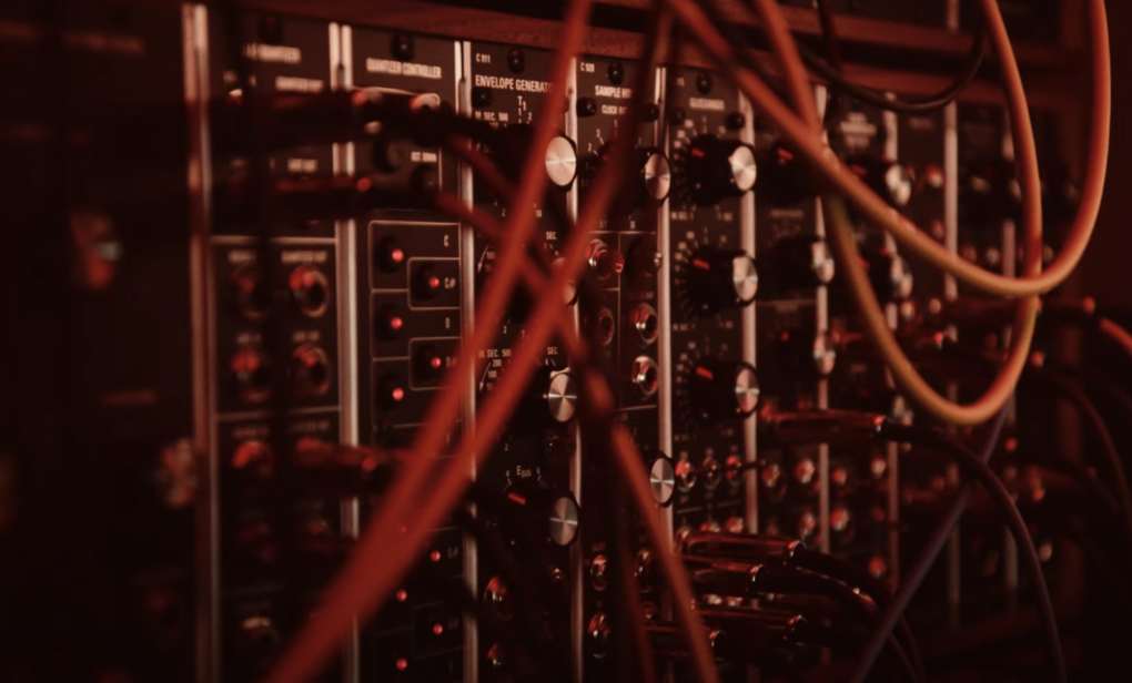 Moog Model 10 - legenda powraca
