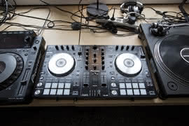 Spinlab - Ucz się ucz, bo nauka to do DJ-ingu klucz