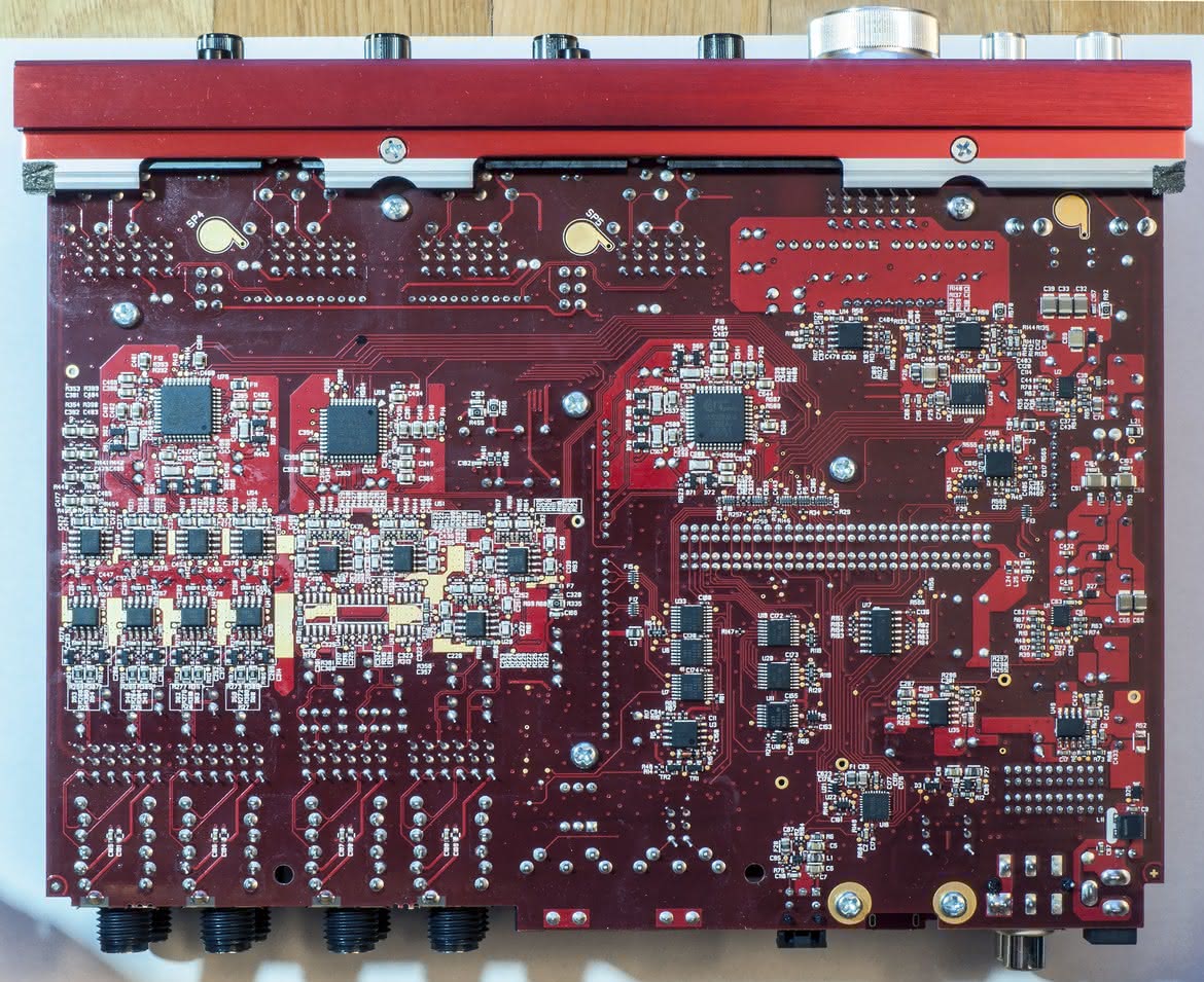 Clarett 4Pre USB - interfejs audio/MIDI