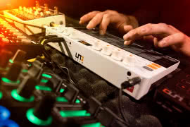 Uno Drum - analogowa bitmaszyna od IK Multimedia