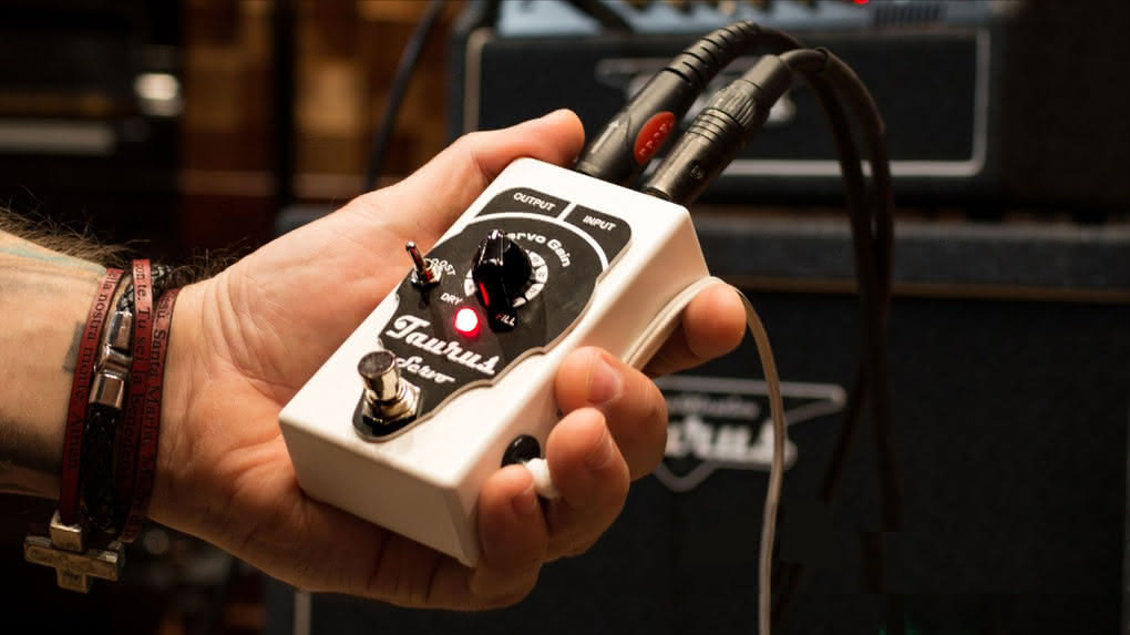 Taurus Amp Servo