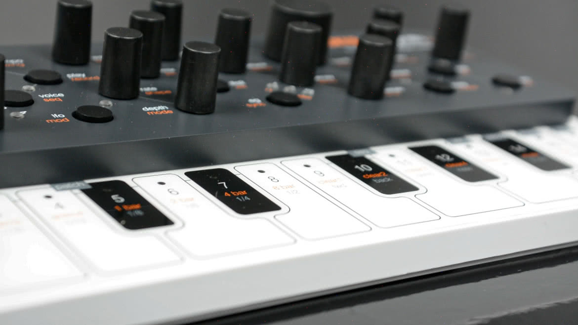 SKULPTsynth SE - 4-głosowy syntezator cyfrowy