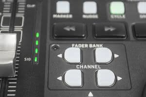 X-Touch One - kontroler DAW