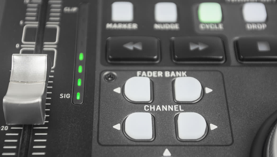 X-Touch One - kontroler DAW