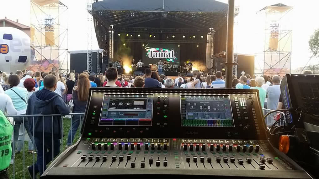 PAteam realizuje na dLive C Class