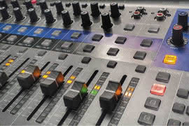 L-12 LiveTrak