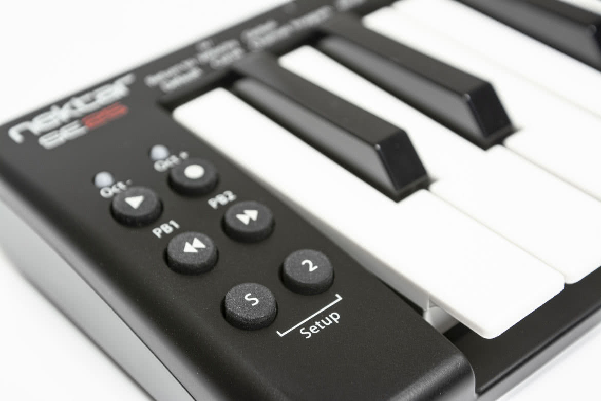 SE25 - klawiatura MIDI
