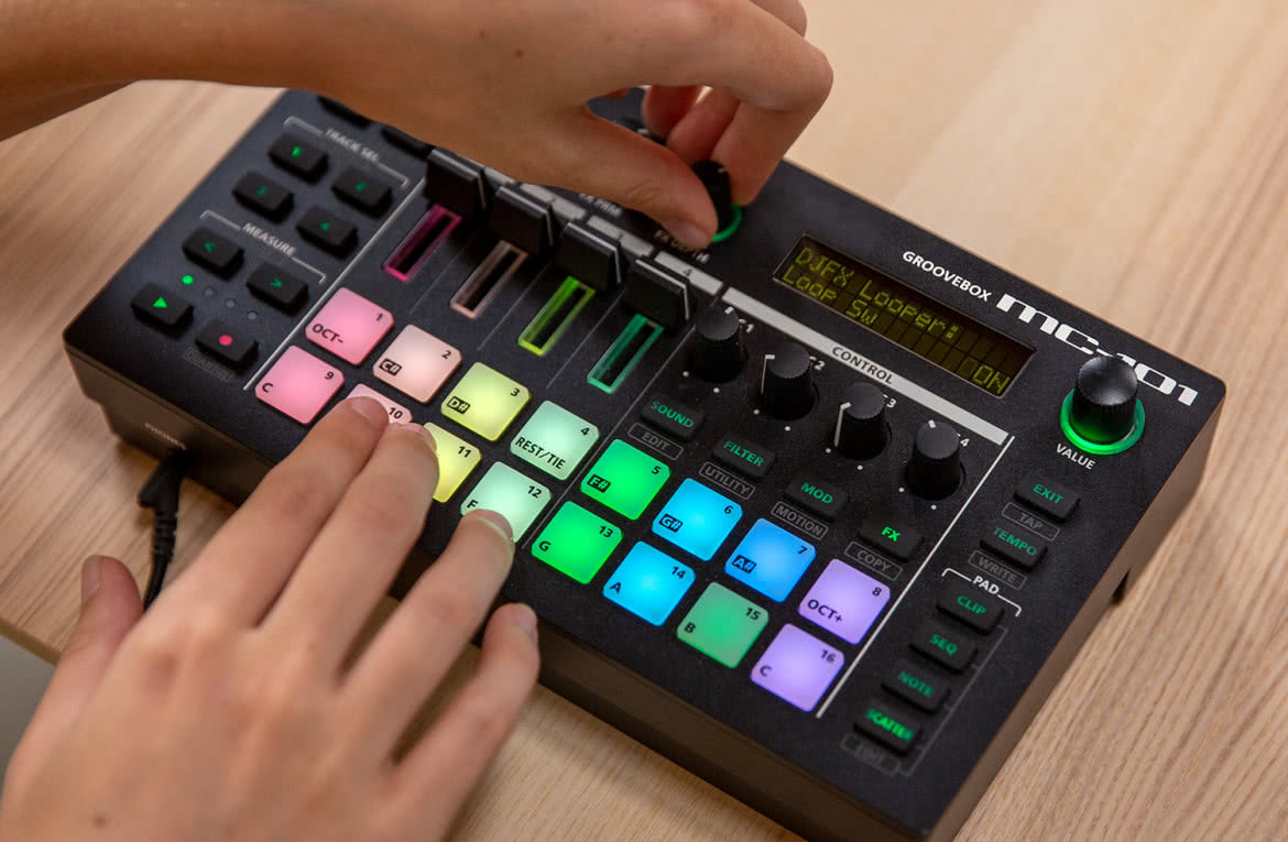 Mobilny producent: MiRack i Roland MC-101