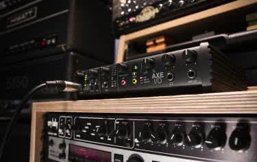IK Multimedia AXE I/O 